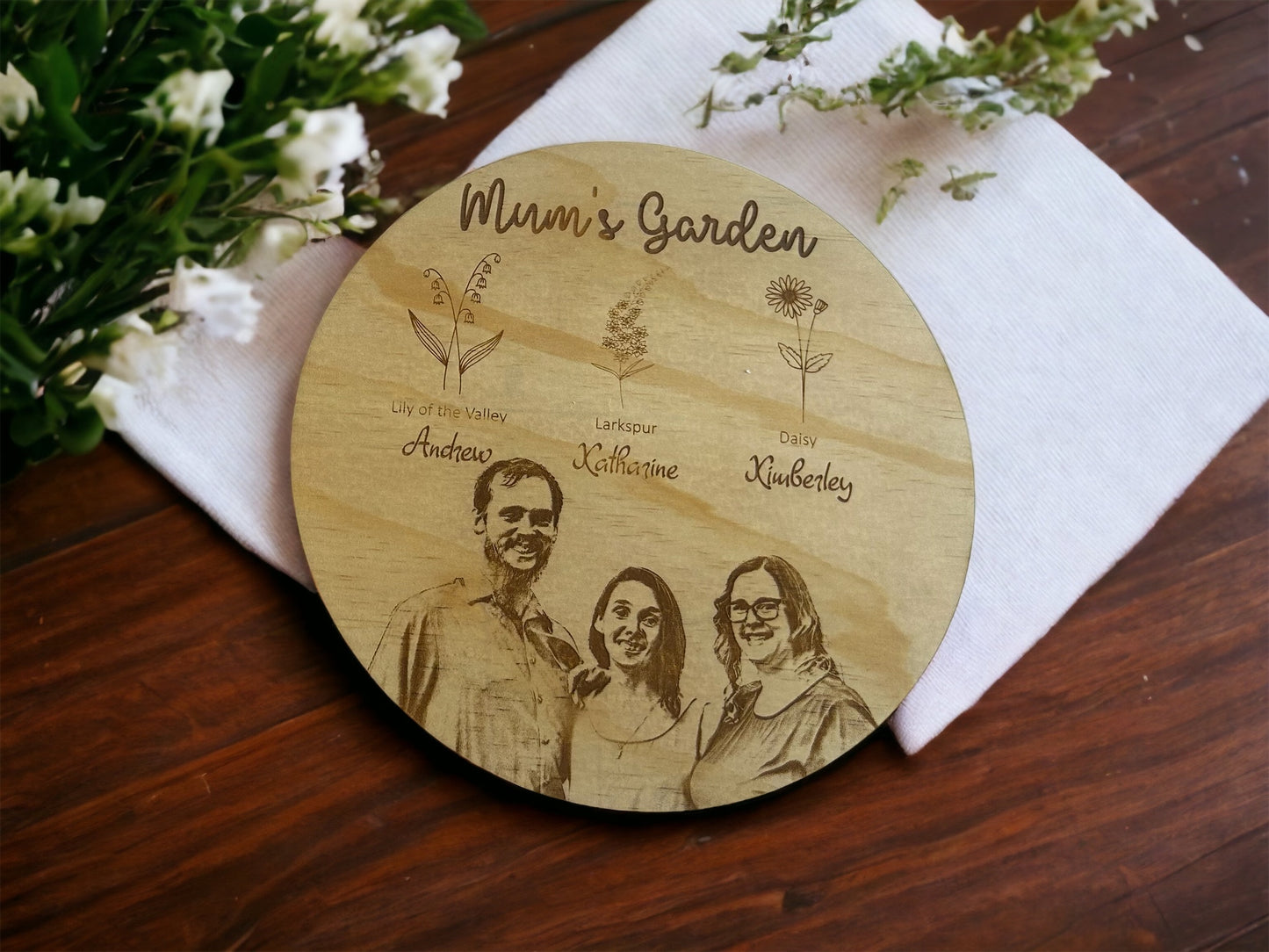 Wood Engrave photo family 